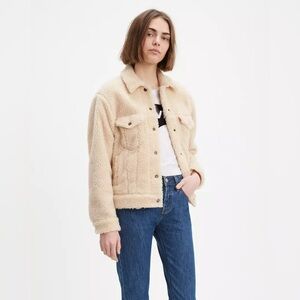 LEVI’S Sherpa Teddy Trucker Jacket, Beige, Size Small